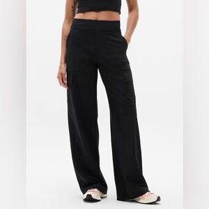 Athleta Brooklyn Heights High Rise Cargo Pant - Wide Leg - Size 14 - Black